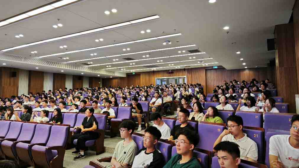 林学院面向2023级新生召开入学教育大会