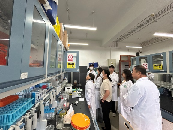林学院在国庆中秋假期前开展安全检查