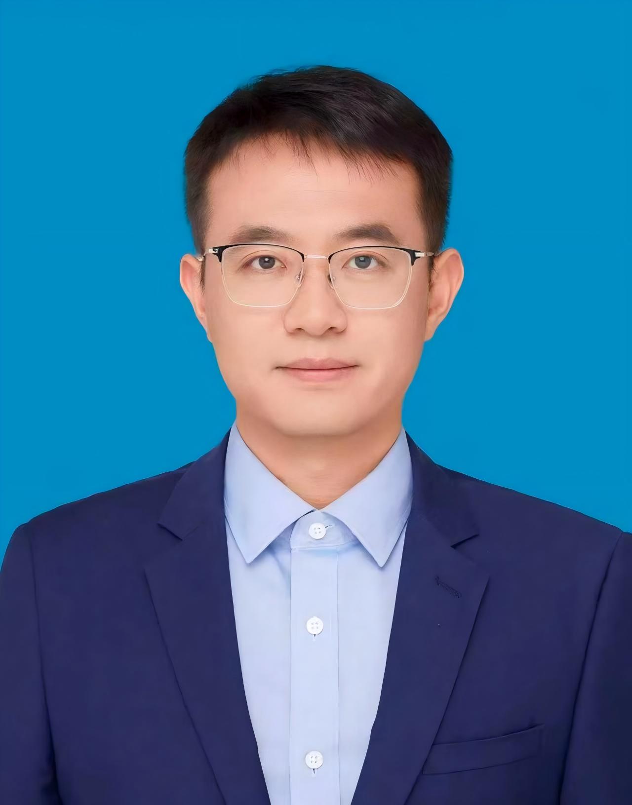 王昆
